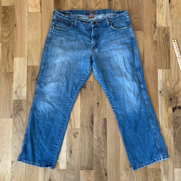 Mens Wrangler Boot Cut Medium Wash‎ Denim Jeans SZ 38 x 30 - Picture 2 of 6